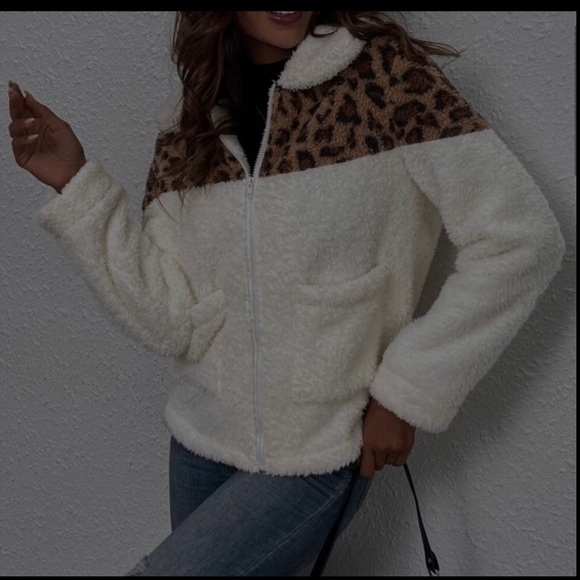 New Leopard Print Teddy coat - Picture 7 of 8